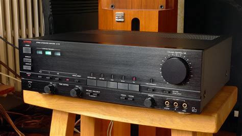 LUXMAN LV